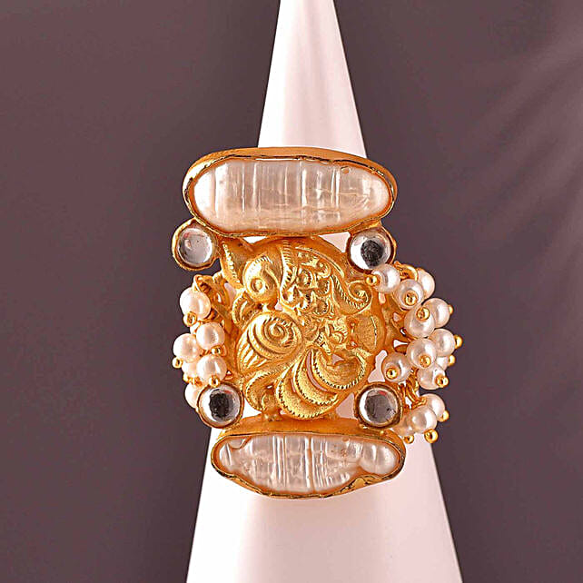 Viva Baroque Pearl Oval Shaped Ring bahrain | Gift Viva Baroque Pearl ...