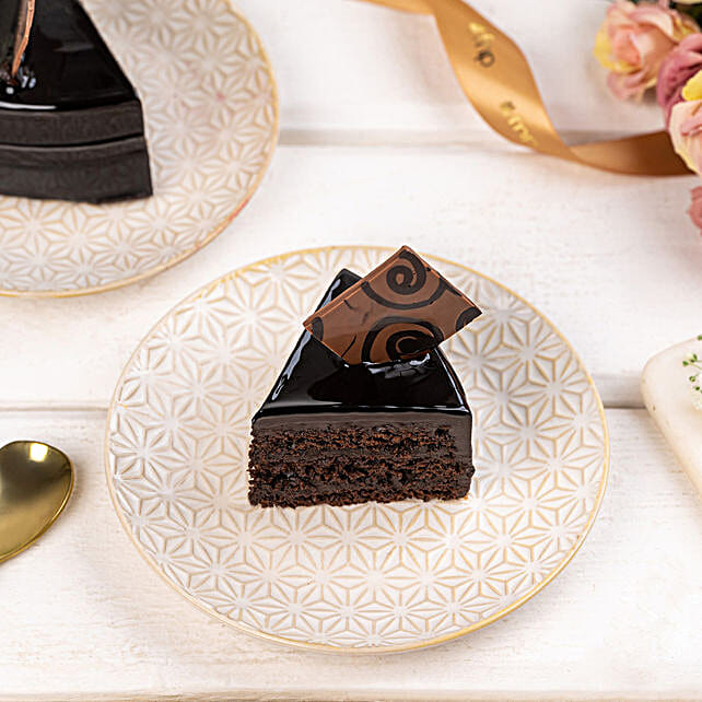 chocolate truffle cake