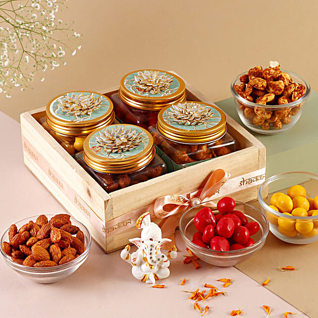 Buy/Send Shakkar Dryfruits N Dragees Diwali Tray Hamper Online- FNP