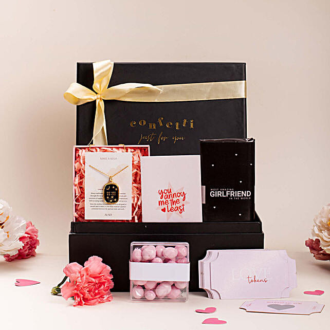 Buy/Send Sweetheart Diva Gift Box Online- FNP