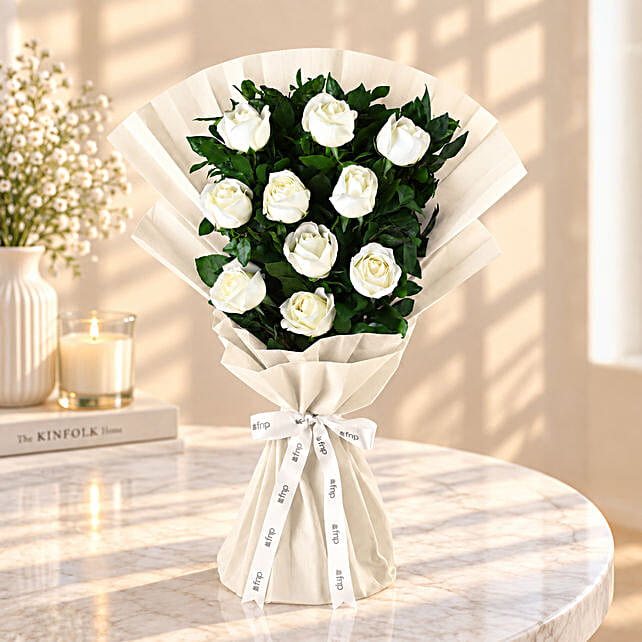 Buy/Send Heavenly 6 White Rose Bunch Online- FNP