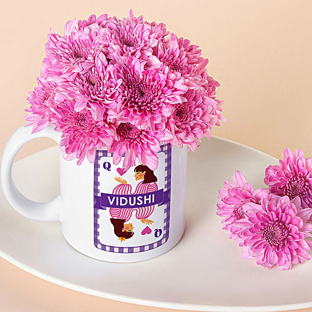 Queen of Hearts personalised mug with daisy mug