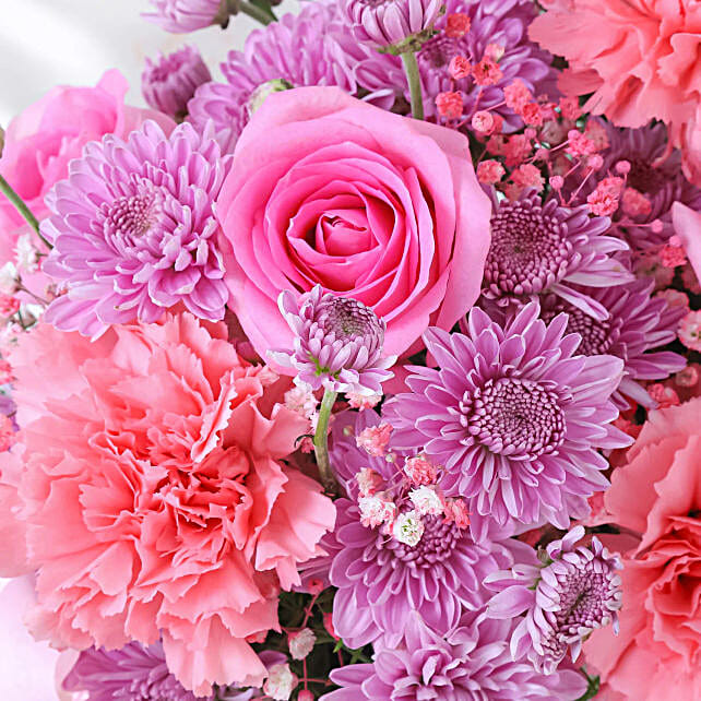 Sweet Mothers Love Rose Arrangement
