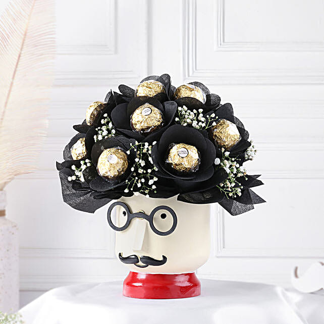 Gift Set with Chocolates Flowers n Topper