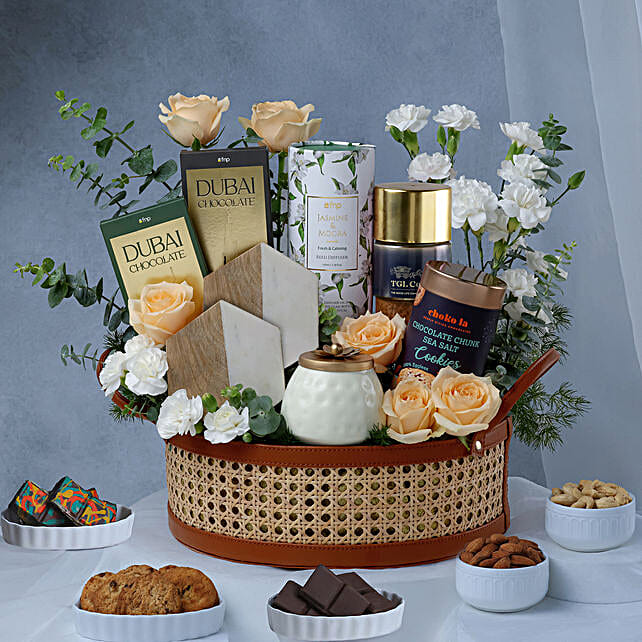 Buy/Send Peach n Jasmine Diffuser Gift Basket Online- FNP